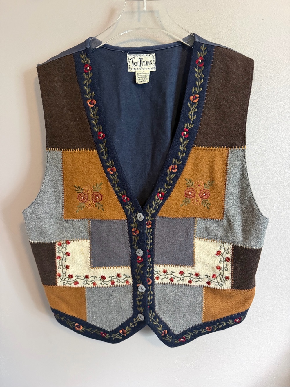 TanTrums Patchwork Floral Embroidered Wool Blend Vest Large fits size medium